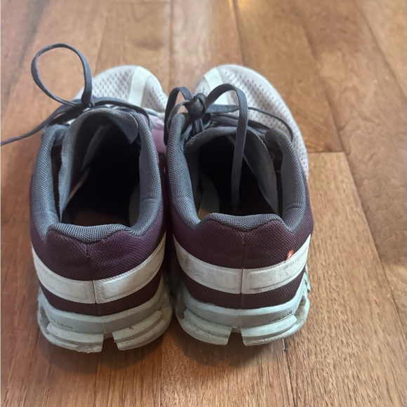 On Running Women's Cloudflow Shoes - Gray and Purple - Picture 2 of 4